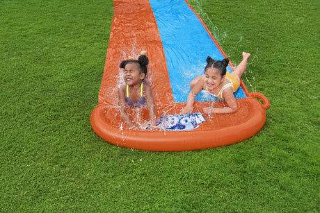 Double toboggan aquatique avec 2 animaux de surf